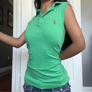 Green polo golfing tee